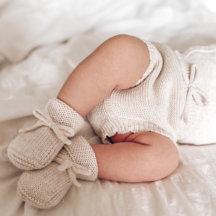 Organic Cotton Baby Booties & Blanket Bundle - Oat